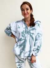 Load image into Gallery viewer, Après-Ski Alpine Hoodie