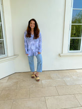 Load image into Gallery viewer, Scenic Scene Button Up