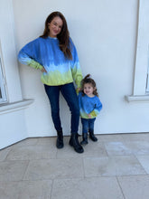 Load image into Gallery viewer, La Bandera Crewneck