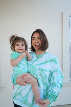 Load image into Gallery viewer, Clover Cutie Crewneck