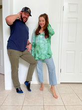 Load image into Gallery viewer, Botanical Breeze Button Up