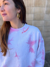 Load image into Gallery viewer, XOXO Crewneck