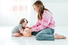 Load image into Gallery viewer, Mama's Love Crewneck