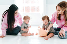 Load image into Gallery viewer, Mama's Love Crewneck